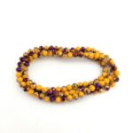 Color Amarillo, Morado