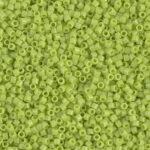 Miyuki Delica DB733  Verde Mate ( Opaco )
